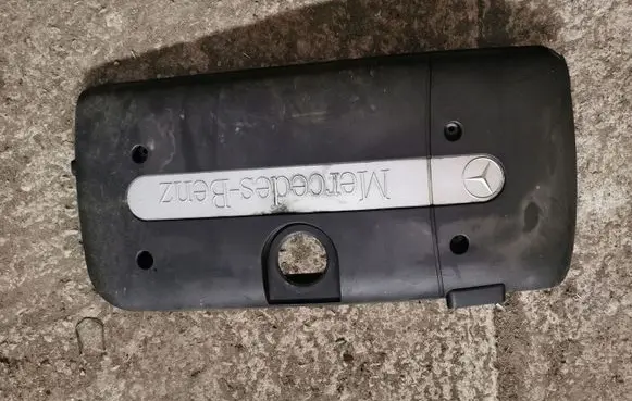 Mercedes-Benz C W203 Engine cover (trim) A6120100667
