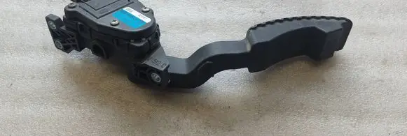 Renault Laguna II Accelerator throttle pedal 8200003392