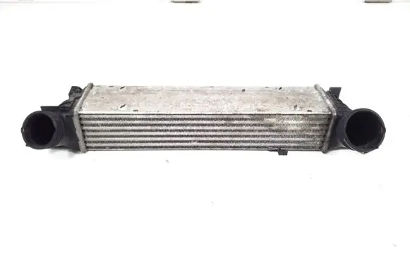 BMW 3 E90 E91 Intercooler radiator 7798788