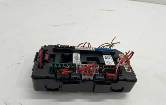 BMW 4 F32 F33 Fuse module 9389068
