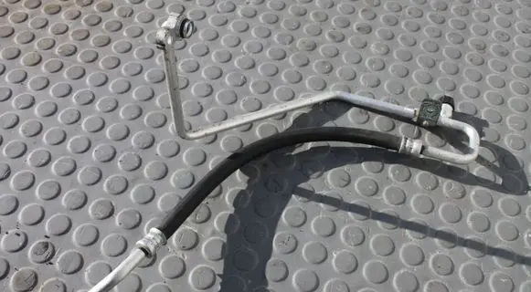 Suzuki SX4 S-Cross Air conditioning (A/C) pipe/hose
