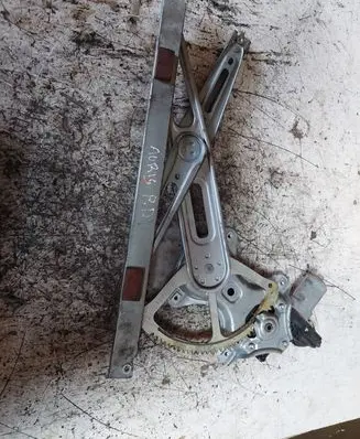 Toyota Auris 150 Front door window regulator with motor 857100D100 AV2621002330