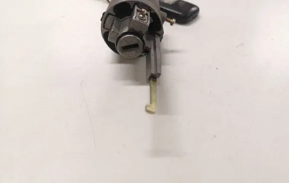 KIA Sorento Ignition lock