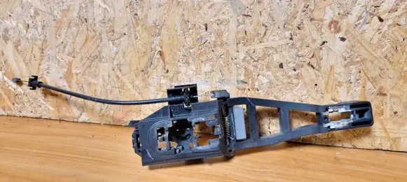 Ford Focus Front door exterior handle/bracket 3m51r224a36bf