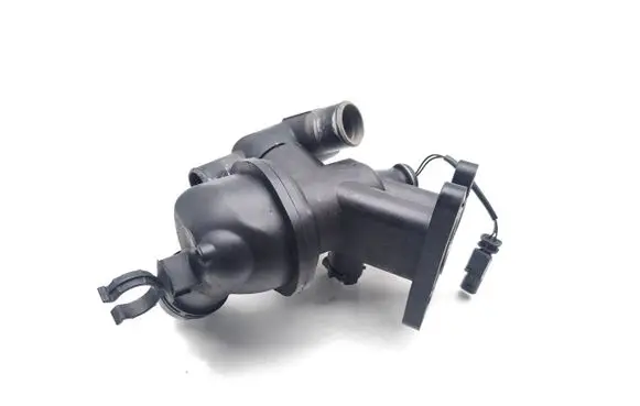 Thermostat/thermostat housing