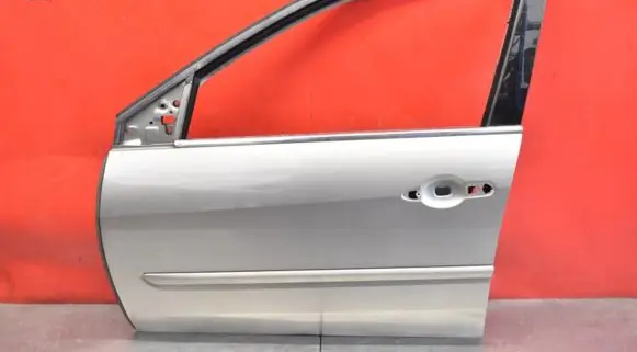 Renault Laguna III Front door