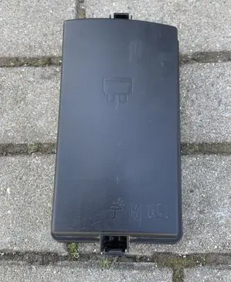 Audi A3 S3 8V Fuse box cover 5Q0937132A