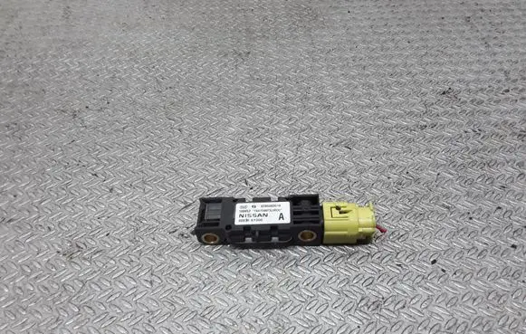 Nissan Primera Airbag deployment crash/impact sensor 98830AY000