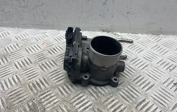 Toyota Verso Throttle valve 261000R020 9K10 01300