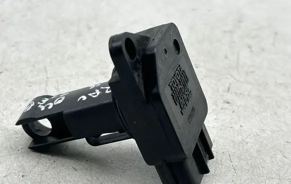 Toyota RAV 4 (XA20) Mass air flow meter 2220422010 09B29