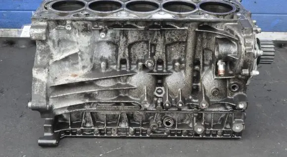 Volvo V60 Engine block D5204T3