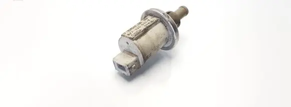 Audi A8 S8 D2 4D Vacuum valve 077133517E