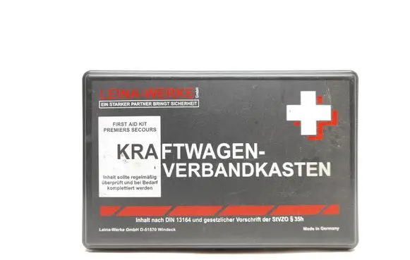 KIA Sorento First aid kit 