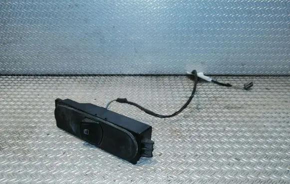 Mercedes-Benz Vito Viano W639 Electric window control switch A6395450613