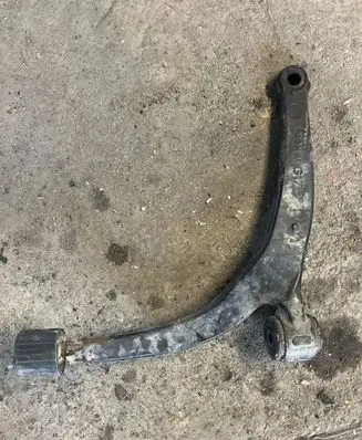 Peugeot 607 Front lower control arm/wishbone