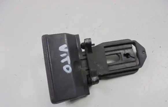 Mercedes-Benz Vito Viano W638 Hand brake release handle A6384270120