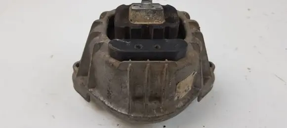 BMW 1 E81 E87 Engine mount bracket 139811 13981112