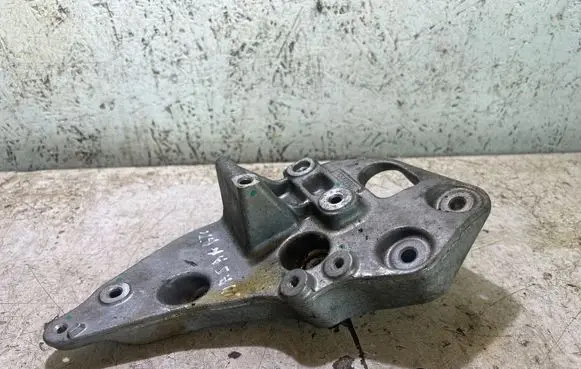 Maserati Ghibli Generator/alternator bracket 286933