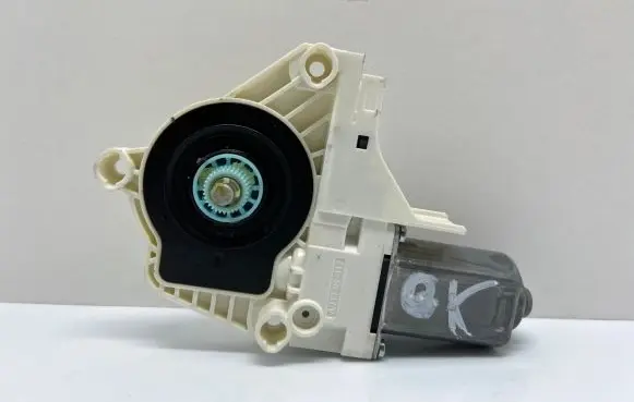 Seat Alhambra (Mk2) Rear door window regulator motor 8K0959802B 170440240083 1036919809201