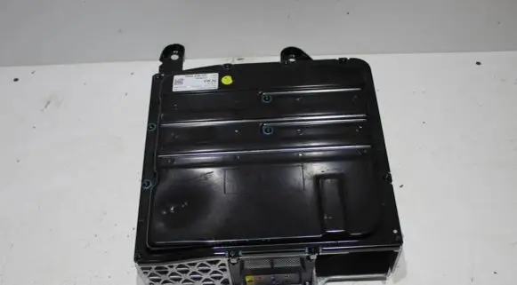 Volkswagen Golf VIII Car battery 77025200121 5WA915107