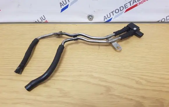 BMW 5 F10 F11 Exhaust gas pressure sensor 8513588 7805758