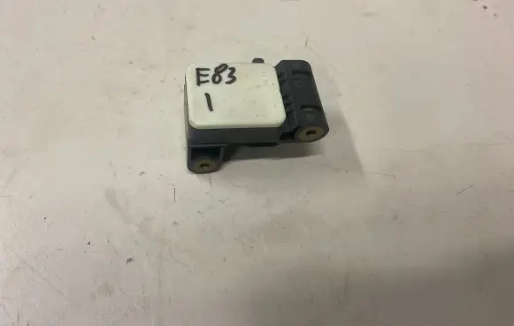 BMW X3 E83 Airbag deployment crash/impact sensor 0285003900 6911003 070707