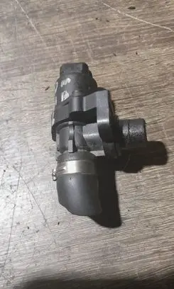 Peugeot 206 Coolant heater control valve 61728052