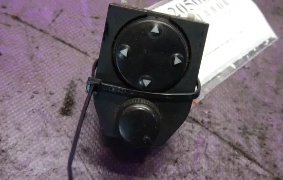 Audi A3 S3 8L Wing mirror switch 8D0959565A