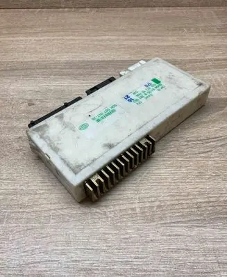 BMW 5 E39 Comfort/convenience module 8381962 5DK007047