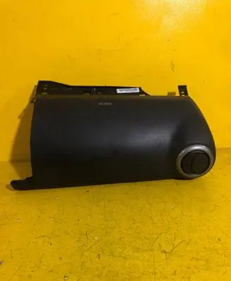 Nissan Note (E11) Passenger airbag 682109U100