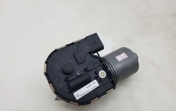 Mercedes-Benz CLS C219 Wiper motor A2118204842