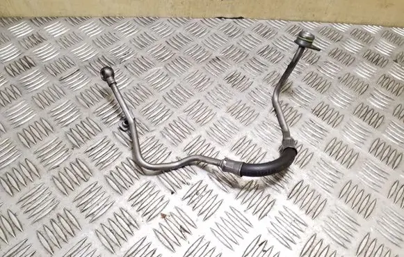 Coolant pipe/hose