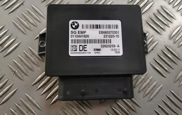 BMW 5 F10 F11 Hand brake control module 32620259A