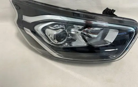 Ford Transit Custom Headlight/headlamp