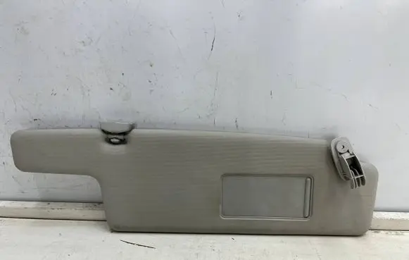 Sun visor