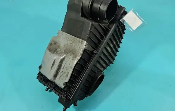 Audi Q7 4L Air filter box 7L8128601C IMPRK1547847