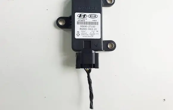 Hyundai Veloster ESP acceleration yaw rate sensor 956902T150 BG6810G310