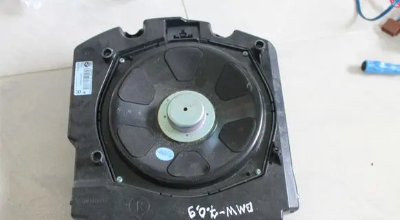 BMW 7 F01 F02 F03 F04 Subwoofer speaker 65139151964 430407860231