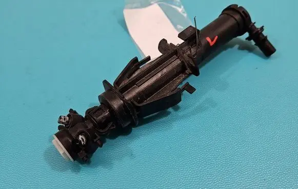 Seat Leon (5F) Headlight washer spray nozzle 5F0955965 IMPRK1476298