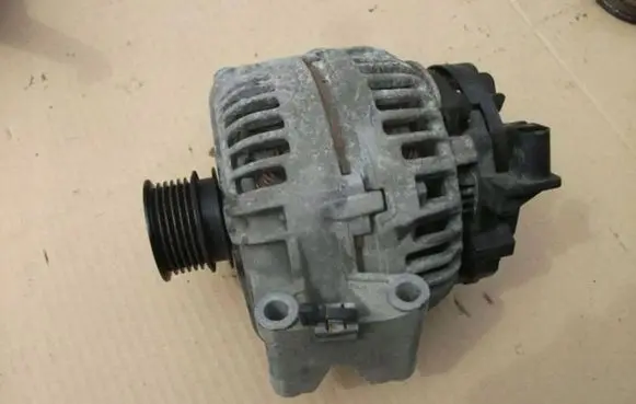 Mercedes-Benz SLK R171 Generator/alternator MCD5948