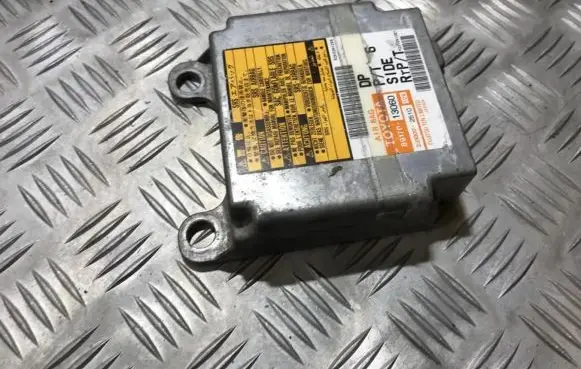 Toyota Corolla Verso E121 Airbag control unit/module 8917013060 89170-13060