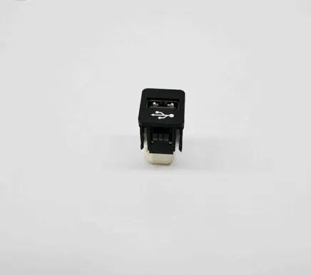 BMW 3 F30 F35 F31 USB socket connector 9229294
