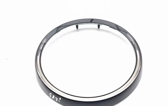Mini Cooper Countryman F60 Radio/GPS head unit trim 9354033