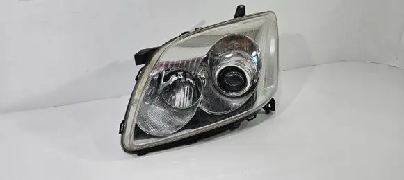 Toyota Avensis T250 Headlight/headlamp 1244613565