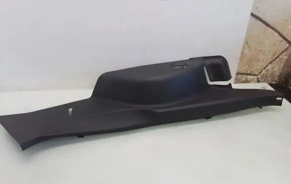 Toyota Auris 150 (C) pillar trim 6255102080