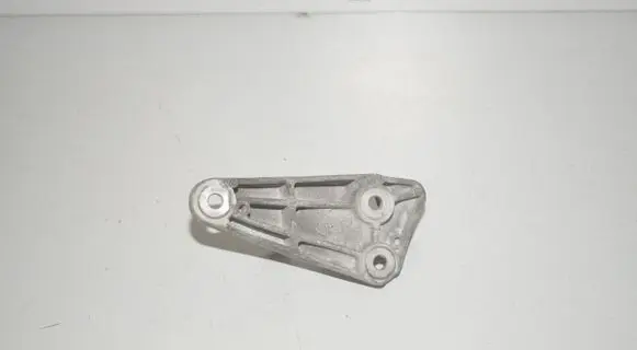 BMW 2 Active Tourer U06 Engine mounting bracket 8513419 11118513419 8611107