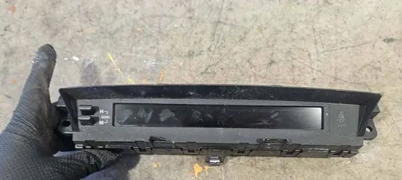 Mazda 6 Screen/display/small screen GDK4611J0