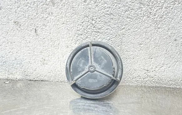 Opel Corsa D Headlight/headlamp dust cover 89390686