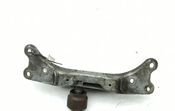 BMW 7 E38 Gearbox mounting bracket