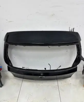 Tailgate/trunk/boot lid
